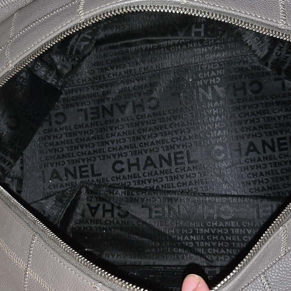 *PRICED 2 SELL**Chanel Caviar Leather Choco Bar Cube Shoulder Bag with Microchip - Picture 6 of 8